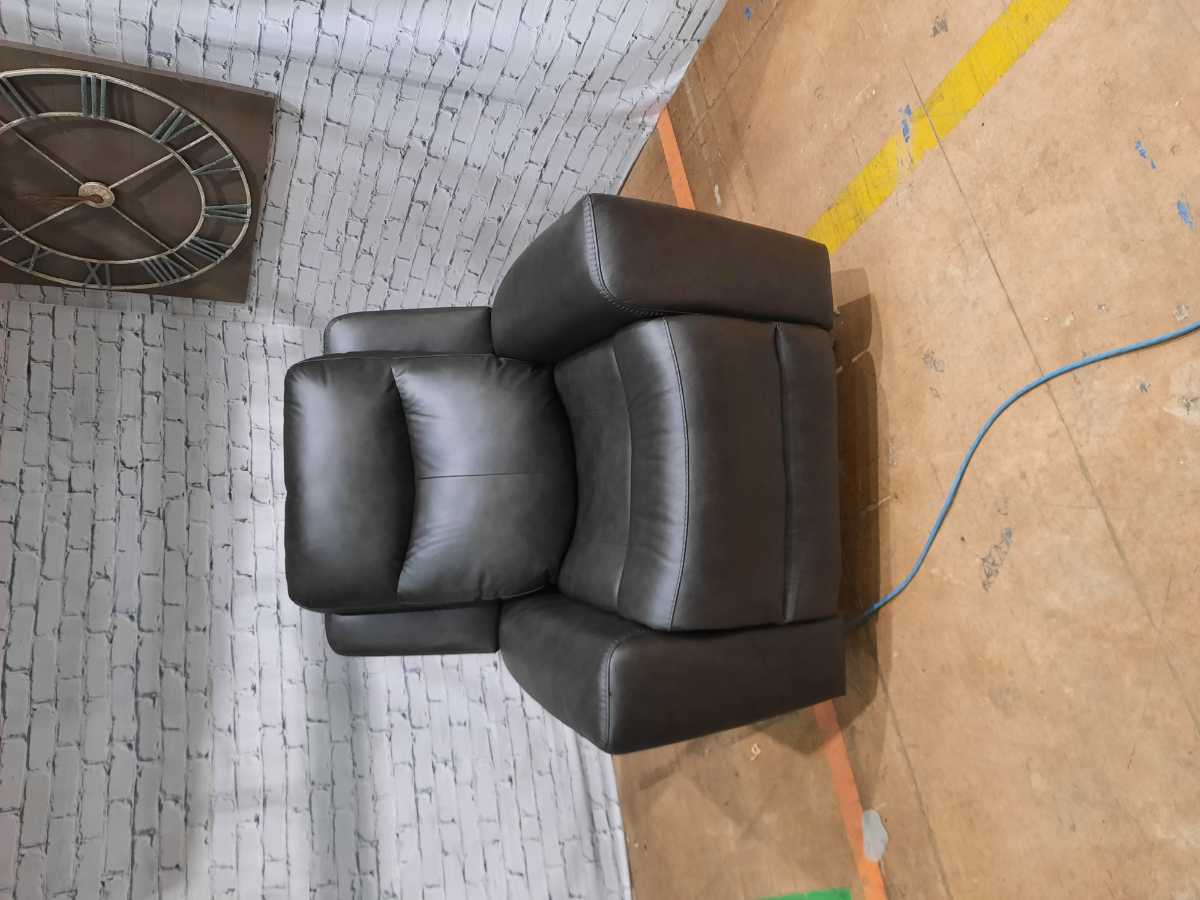 Mindanao Power Recliner with Adj Headrest - Gallery Image 5